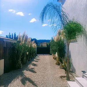 Appartement Douce Provence Magnifique Neuf Avec Jardin Proche Du Centre, Vaison-la-Romaine